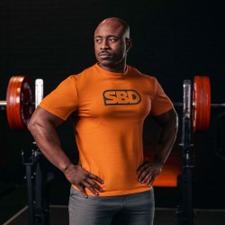 SBD Forge T-Shirt: Limitovaná edice, kvalitní tričko pro silový trénink, 100% bavlna