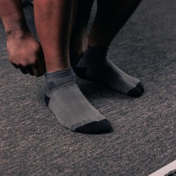 SBD Šedé nízké ponožky Forge: Limitovaná edice | SBD Apparel